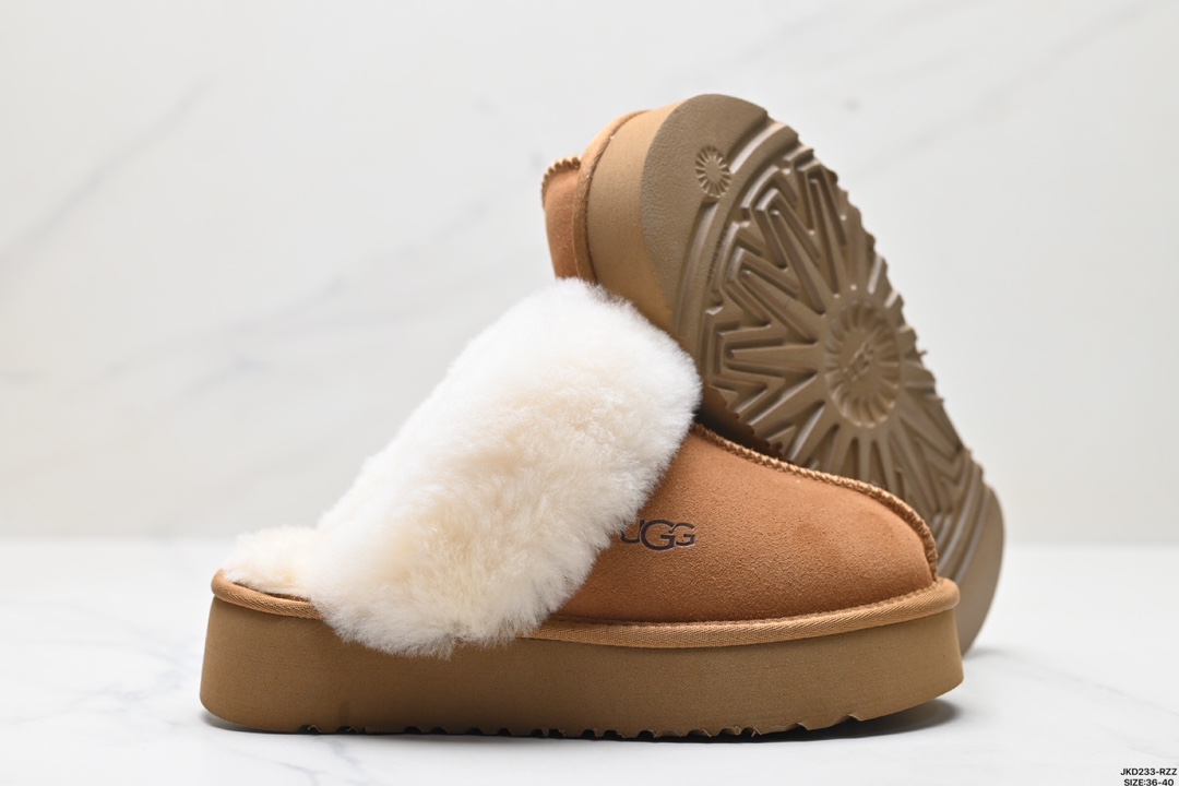 Ugg Sandals